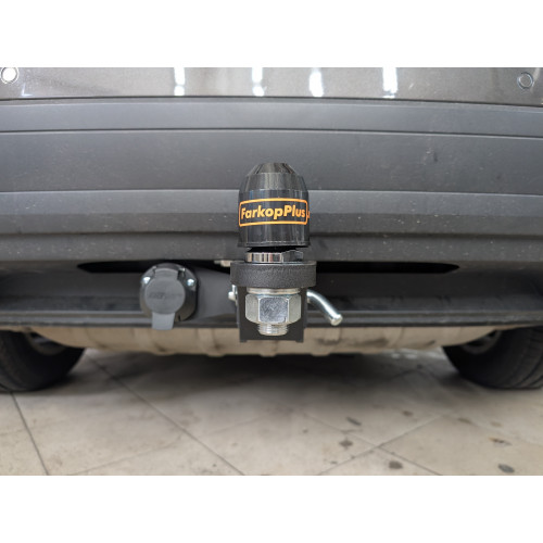 Фаркоп PT Group на Volkswagen Touareg 2010-2018 Арт. PCA-02-991122.00