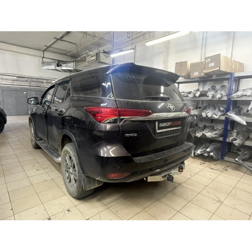 Фаркоп ТСС на Toyota Fortuner 2017- Арт. TCU00100