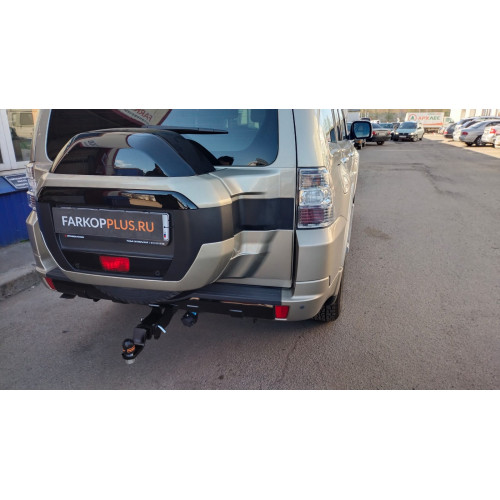 Фаркоп BALTEX на MITSUBISHI Pajero 2006–  Арт. 14.2438.31 (фаркоп под квадрат 50х50)