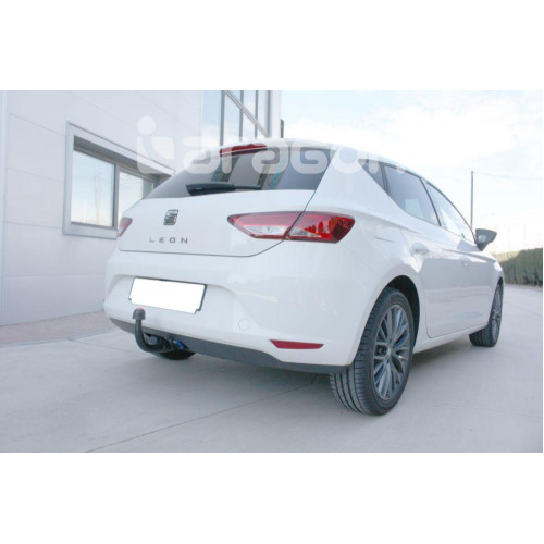 Фаркоп ARAGON на SEAT Leon 2012–2017 Арт. E6700DV