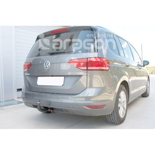 Фаркоп ARAGON на VOLKSWAGEN Touran 2015–  Арт. E6712BV 